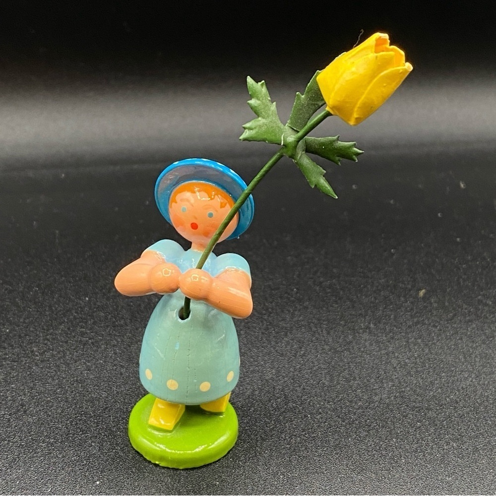 Very Old ERZGEBIRGE German Hand Carved Wooden Girl Holding Yellow Daffodil